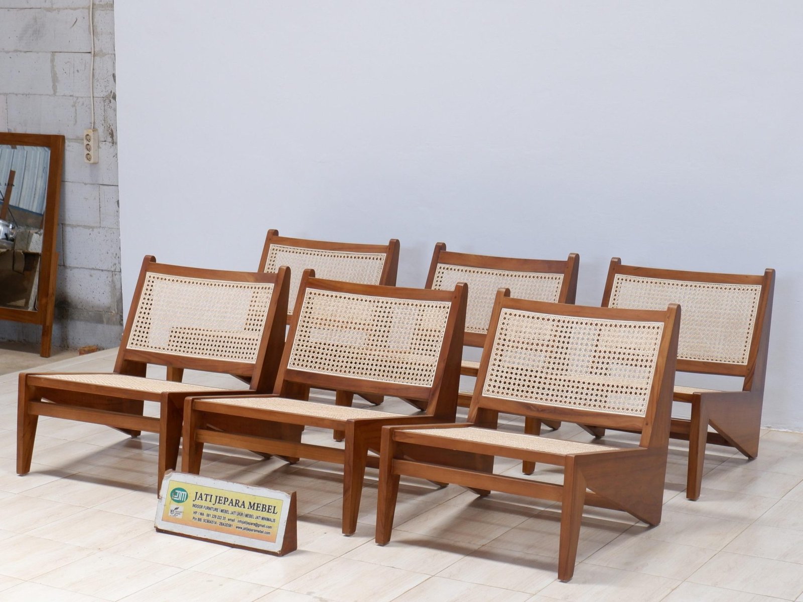 Kursi-Kangaroo-Kayu-Jati-Kombinasi-Rotan-JJM-KRS-33-1